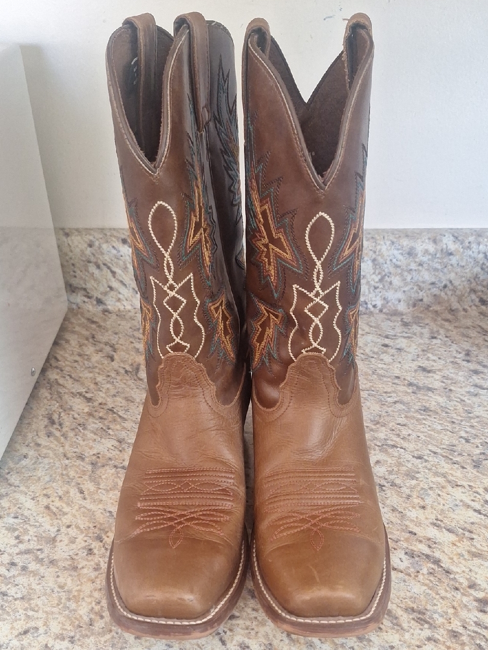 Men's Brown Cowboy Western Boots - Classic Embroidered Shaft